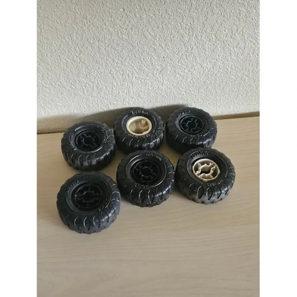 Vintage Tonka MR-970 Toy Truck Replacement Wheels Lot of 6 Black Plastic Tires